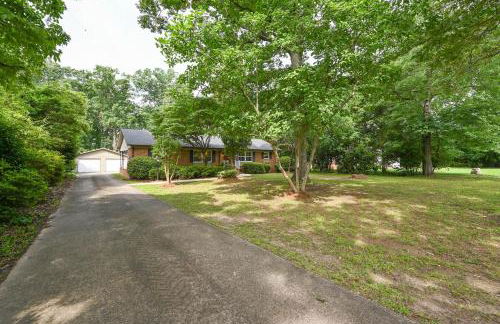 Greensboro Golf Getaway - 9 Mi to Downtown! - Foto 25