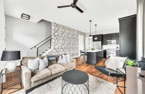 Luxury Villa close Broadway with Garage and Fire Pit - Foto 3