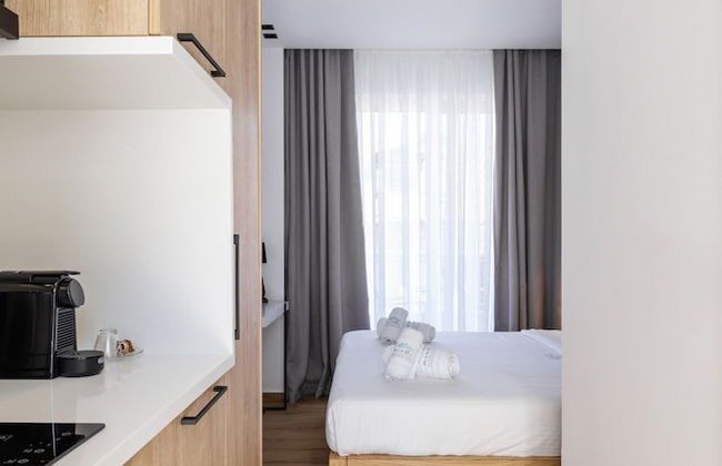 Kentro Luxury Suites - Photo 23