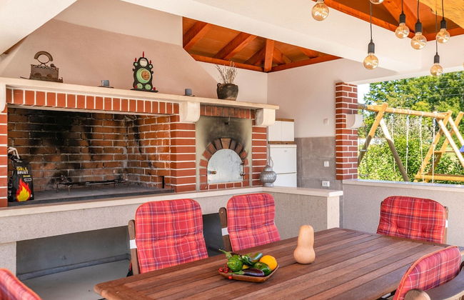 Detached Holiday Home With Swimming Pool, Near the Beach - Foto 29