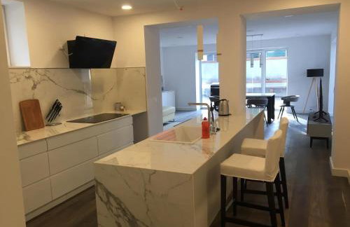 Luksusowy Apartament pod Lasem, Otwock -Shared garden, sauna, wood hot tub! Hot tub seasonal May to October - Foto 1