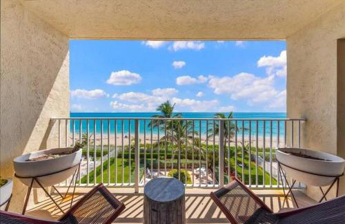 Hutchinson Island BeachFront Heated Pool Balcony Top Floor Amazing View - Foto 22