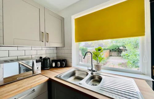 Deluxe Apartment in Southend-On-Sea by Artisan Stays I Free Parking I Sleeps 5 - Foto 17