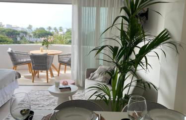 Coronado Apartment - Photo 11