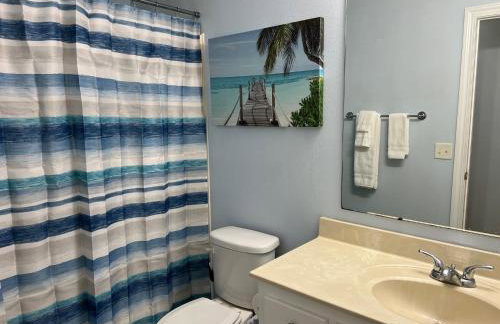 Waterfront Newly Renovated and Decorated 3brs home - Foto 18