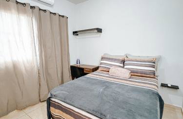 Apto Térreo | Ótima localização | Com Ar condicionado | 5 camas - Foto 3