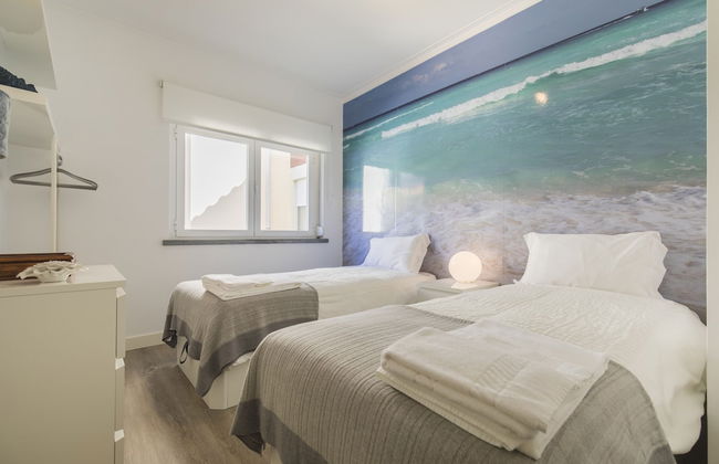 Cozy Seaview Apartment - Photo 4