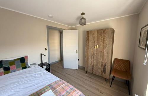 Holyrood Hidden Gem - Photo 26