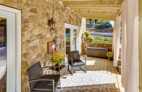 Cozy, Pet-Friendly Retreat in Hickory with Fire Pit! - Foto 15