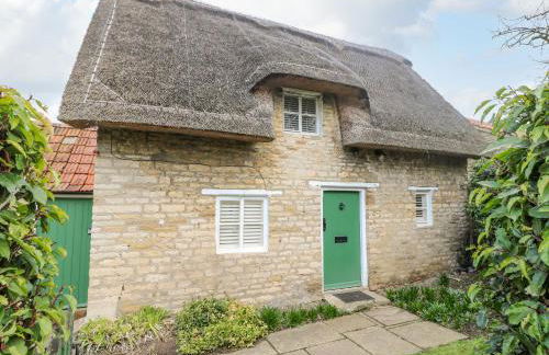 Bumble Bee - Photo 1