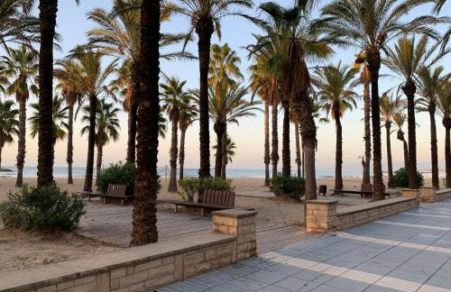 SOLIMAR 10 SALOU Solo FAMILIAS con Parking y piscina - Foto 58