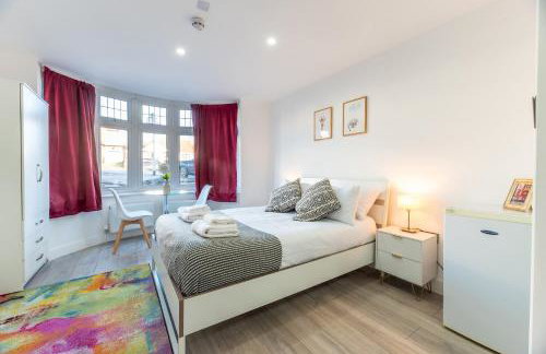 Stylish modern studio with parking London - Pass the Keys - Photo 2