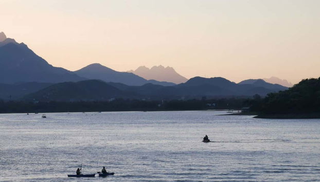 Vue panoramique sur le barrage de La Boca
