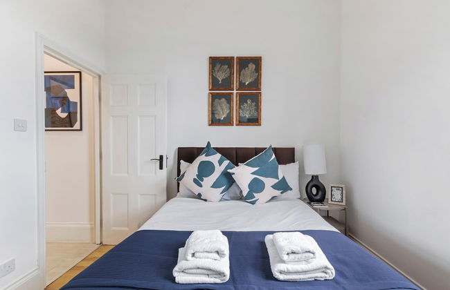 City Apartment - Sleeps 4 & Free Parking - Foto 3