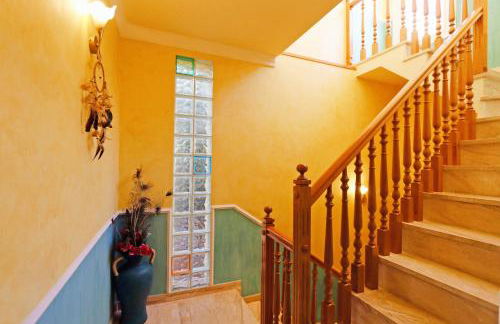 House with Pool and Sea Views - Photo 6