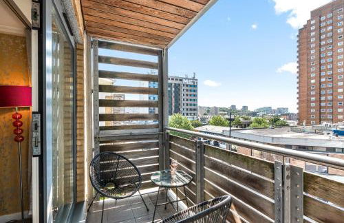 Luxury Apartment - Balcony - Prime Location - Sleeps 5 - Foto 4