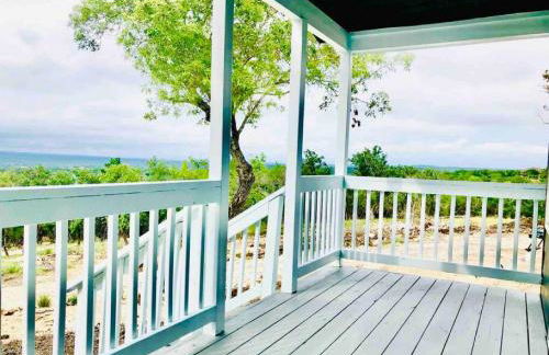 Nest - Texas Tiny House with a Big View - Photo 23