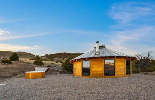 Mountain Yurt - Luxe Yellowstone Cabin I Condé Nast - Foto 13