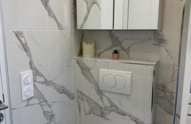 PARIS-ALESIA Super appartement 2 pièces de 39m2 - très cosy pour 1 - 5 personnes totalement refait à NEUF -ENTIRE APARTMENT LUXURIOUS AND WARM -PARIS ALESIA 14ème - Proche Aéroport Paris-Orly - Parc des Expositions Porte de Versailles FREE WIFI GRATUIT - Foto 31