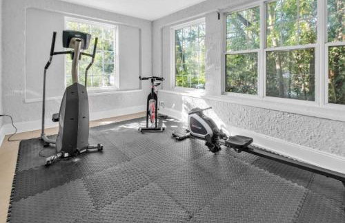 Massive 6 bedroom home with a Pool - Foto 23