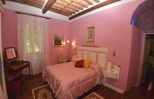 Villa in Uzzano with Private Pool & Garden - Foto 5
