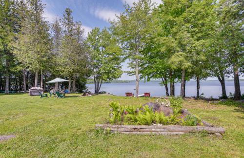 Peaceful Lakefront Cabin Getaway Dock, Fire Pit! - Foto 21
