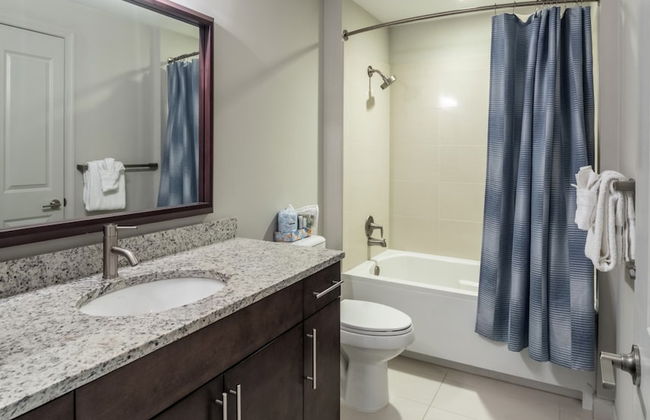 Bluebird Suites in Tysons Corner - Foto 18