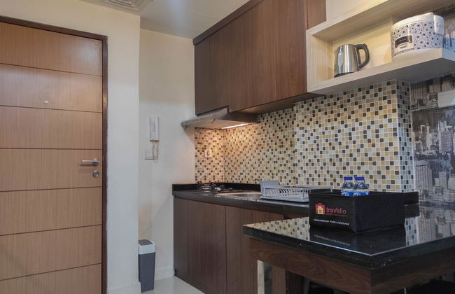 Chic And Cozy 2Br At Vida View Apartment - Photo 9