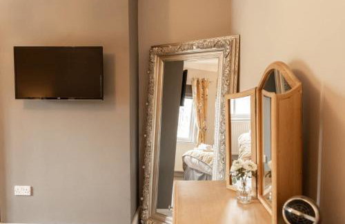 Charming Cottage close to Chester Garden Parking - Photo 21