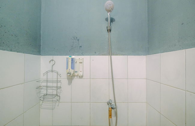 Homey and Compact 2BR Cibubur Village Apartment - Foto 16