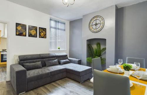 Cliff House By RMR Accommodations - NEW - Sleeps 8 - Modern - Parking - Foto 33