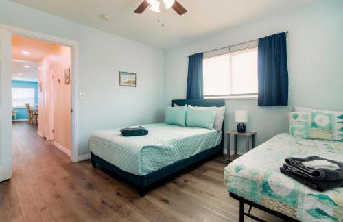 Lovely vacation home 1 block from beach & downtown Gulfport - Foto 31