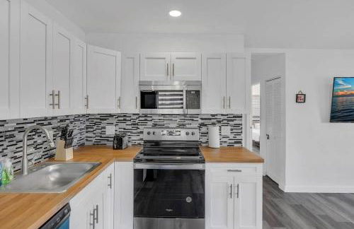 Amazing Big 2 Bedroom Apartment Beach & Casino - Photo 10