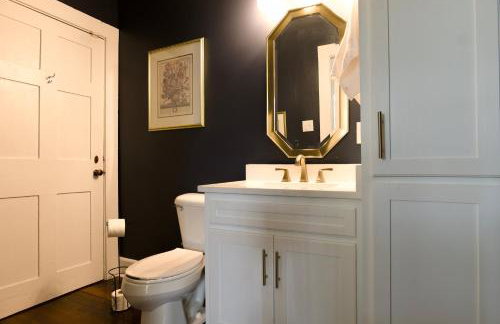 Borum House - 3 Bed, 2 & Half Bath, Full Kitchen, Heart of Downtown Natchez - Foto 3