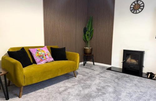 Meadowside-Stylish Newly Renovated 2 bed property - Foto 1