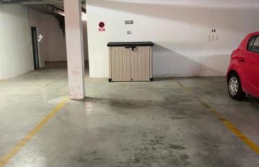 This spectacular 3-bedroom apart - Photo 23