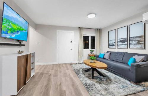 Ultimate Oceanside Retreat | Tower 9 Across from the Beach - Foto 36