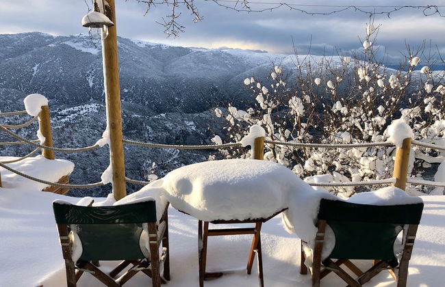 Almond House Suites Arachova - Adults Only - Foto 40