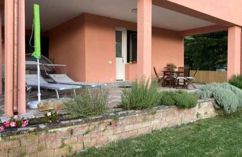 La casa nel verde con piscina - Photo 15