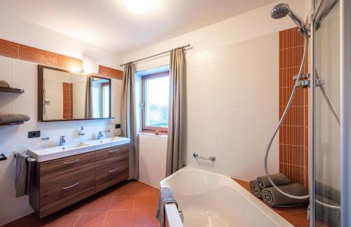 Small Luxury Apartments Lausa - Photo 44