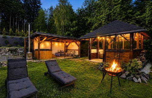 Biały Domek Świerczek - Jacuzzi, Balia Ruska SPA, Rowery, Altana i Grill w Słopnice - Foto 3