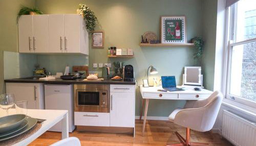 Bright Studio by Kensington Olympia | Fast Wi-Fi - Photo 3, stove, toaster