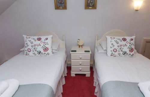 Cheviot Manor - Photo 46