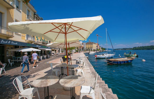 Caffe Priscilla House Parking & Lakeview - Foto 17