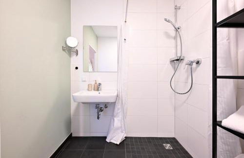 Rosengarten Apartments Fürth, Moderne Serviced Apartments in Citylage, ganze Ferienwohnung 50 m2, nahe Nürnberg, Metro, Sauna, Frühstück & Parkplatz - Foto 45