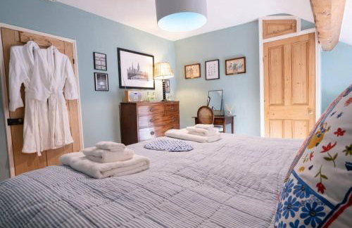 Charming Coates Cottage - Photo 12