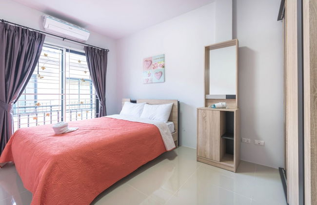 Supirum Cozy Home 3 Bedroom near Beach - Photo 23