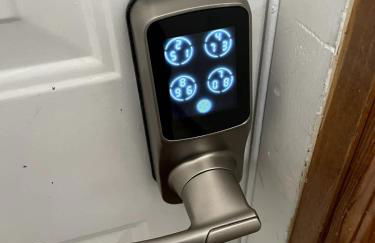 Tufts 3-Bed 2-Office Home with Laundry - Foto 26