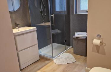 Highland River Cottage with Hot Tub - Foto 8