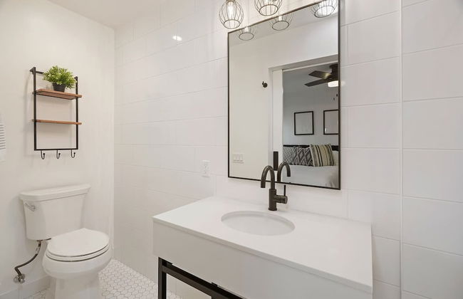 Coastal Palm Haven - With Hot Tub - Foto 26